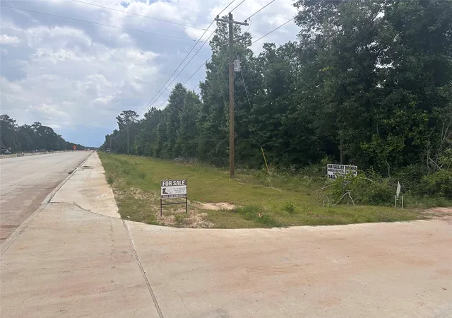 3rd image of 22530 Hwy 105 Hwy, Cleveland, TX 77328 | MLS# 73595125