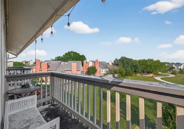 Photo 3 of Condo for sale at 2277 S Kirkwood Rd #1002, Houston, TX 77077 | MLS# 52733688 | Listing updated on 2026-07-19