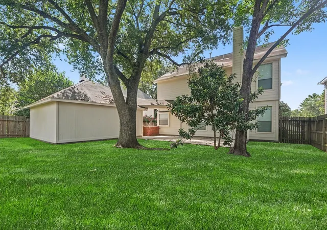 Photo 2 of Single family home for sale at 2218 Laurel Oaks Dr, Houston, TX 77014 | MLS# 64763873 | Listing updated on 2026-09-22