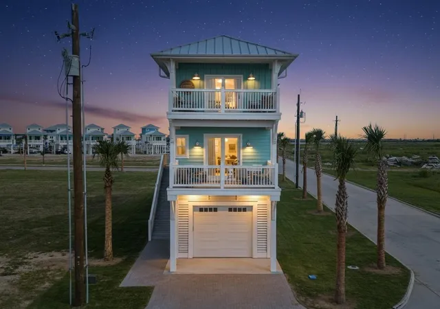 2nd image of 805 Bikini St, Port Bolivar, TX 77650 | MLS# 71282388