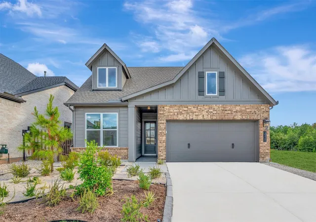Photo 2 of Single family home for sale at 1935 El Pino St, Montgomery, TX 77316 | MLS# 64118358 | Listing updated on 2026-09-02