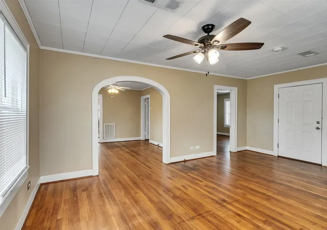 Photo 4 of Single family home for sale at 1411 Lawson St, Houston, TX 77023 | MLS# 39498083 | Listing updated on 2026-08-26