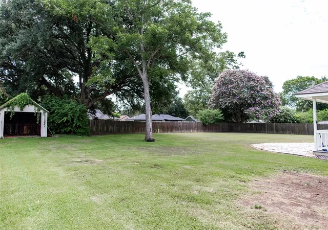4th image of 403 Leveridge, East Bernard, TX 77435 | MLS# 54965112