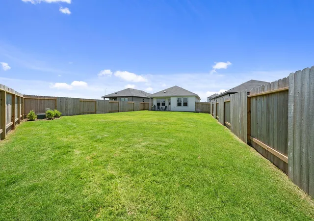 3rd image of 18006 Lasso Mills Dr, Hockley, TX 77447 | MLS# 77968533