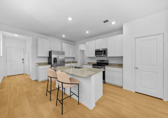 4th image of 18006 Lasso Mills Dr, Hockley, TX 77447 | MLS# 77968533