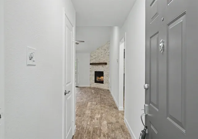 Photo 3 of Single family home for sale at 14 Summer Crst Cir, Spring, TX 77381 | MLS# 35770948 | Listing updated on 2026-08-19