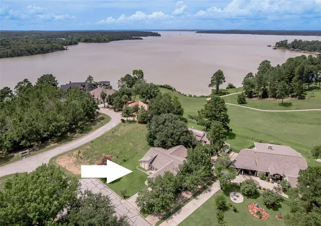 2nd image of 22516 Pebble Beach Wy, Huntsville, TX 77320 | MLS# 23393964