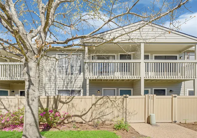2nd image of 2379 Briarwest Blvd #85, Houston, TX 77077 | MLS# 19743237