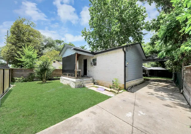 Photo 1 of Single family home for sale at 4035 Wylie St, Houston, TX 77026 | MLS# 52279851 | Listing updated on 2026-08-12