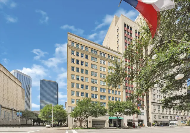 Photo 1 of Condo for sale at 1120 Texas St #7D, Houston, TX 77002 | MLS# 51647944 | Listing updated on 2026-08-20