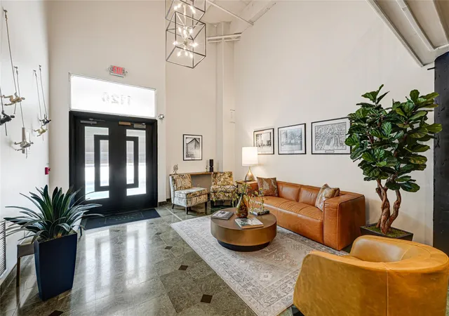 Photo 3 of Condo for sale at 1120 Texas St #7D, Houston, TX 77002 | MLS# 51647944 | Listing updated on 2026-08-20