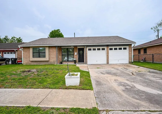 2nd image of 4827 Knotty Oaks Trl, Houston, TX 77045 | MLS# 4652667