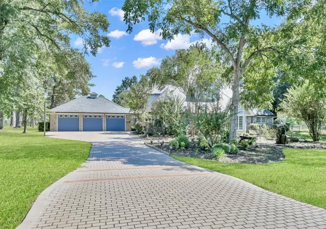 Photo 2 of Mansion for sale at 26414 Pin Oak Dr, Magnolia, TX 77354 | MLS# 94486920 | Listing updated on 2026-09-06
