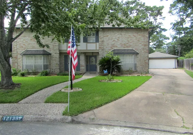 Photo 2 of Sale Pending at 12139 Glenway Dr, Houston, TX 77070 | MLS# 60000770 | Listing updated on 2026-09-19