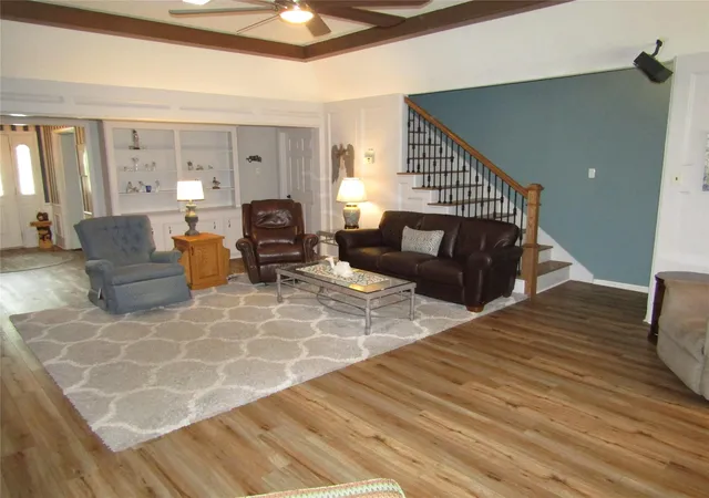 Photo 3 of Sale Pending at 12139 Glenway Dr, Houston, TX 77070 | MLS# 60000770 | Listing updated on 2026-09-19