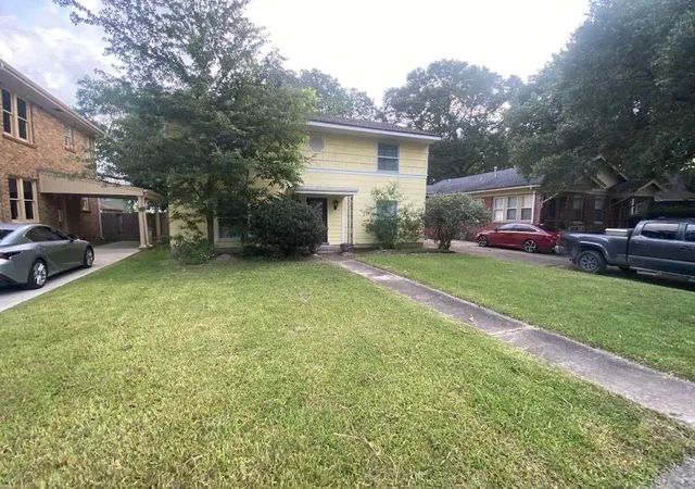 Photo 1 of Single family home for sale at 2480 Pecos St, Beaumont, TX 77702 | MLS# 5777234 | Listing updated on 2026-04-24