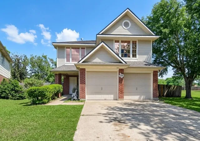 4th image of 3608 Lochmoor Ln, Pearland, TX 77581 | MLS# 75778493