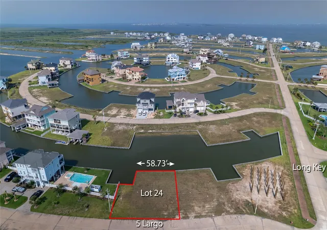 1st image of 5 Largo, Hitchcock, TX 77563 | MLS# 3984923