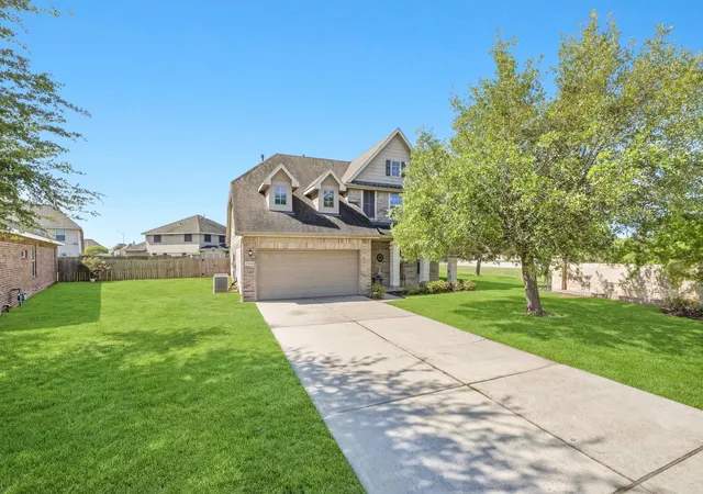 Homes for sale in Baytown, TX | 5002 Creekside Ave, Baytown, TX 77523 | MLS# 33521409