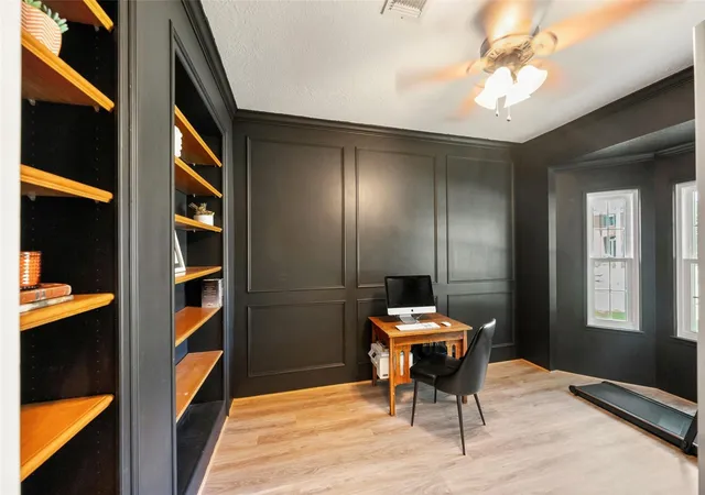 Photo 3 of Sale Pending at 20743 Chappell Knoll Dr, Cypress, TX 77433 | MLS# 32440613 | Listing updated on 2026-08-28