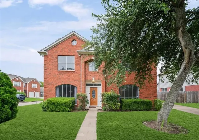 Photo 1 of Single family home for sale at 9366 Cor Oaks Ln, Houston, TX 77036 | MLS# 59483965 | Listing updated on 2026-09-06
