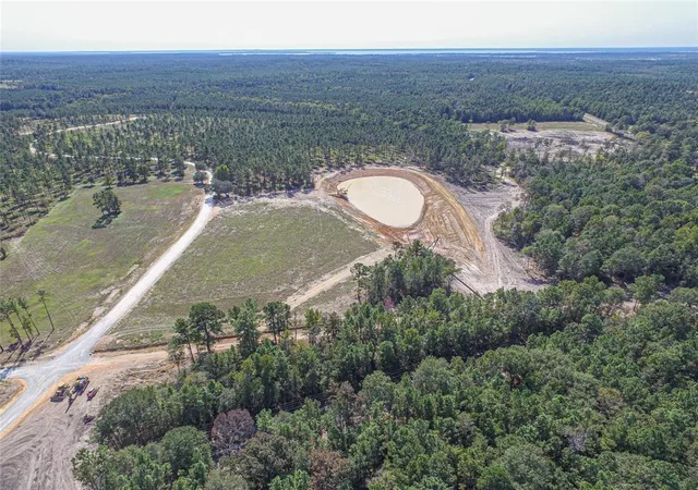 4th image of 0012 Nelson Dr, Livingston, TX 77351 | MLS# 31051136