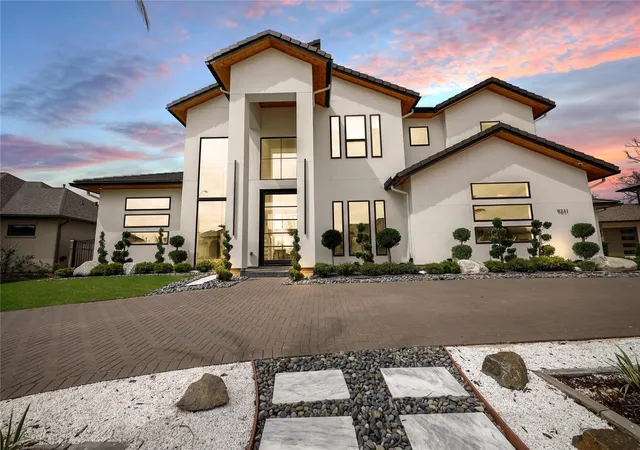 Photo 2 of Mansion for sale at 9231 Fox Bnd Ln, Missouri City, TX 77459 | MLS# 36527743 | Listing updated on 2026-07-13