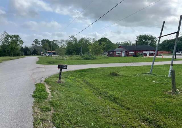 Photo 2 of Land for sale at 916 Hinson St, Richmond, TX 77406 | MLS# 59737381 | Listing updated on 2026-07-21