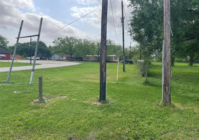 Photo 3 of Land for sale at 916 Hinson St, Richmond, TX 77406 | MLS# 59737381 | Listing updated on 2026-07-21