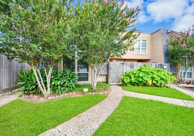 Photo 3 of Sale Pending at 16120 Stuebner Airline Rd #404, Spring, TX 77379 | MLS# 41718892 | Listing updated on 2026-09-16