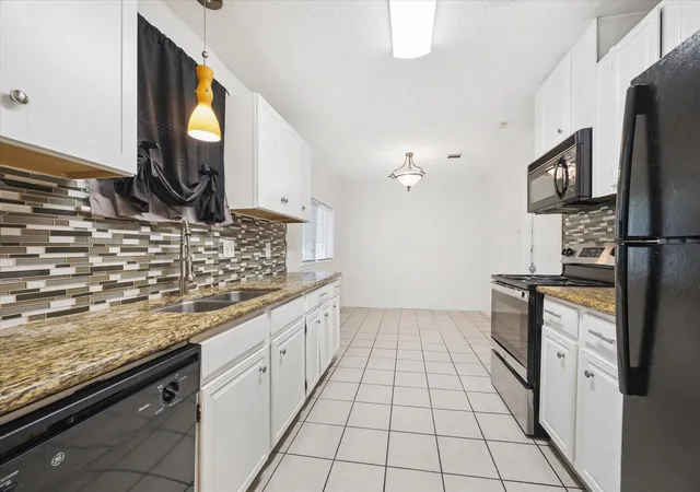 5th image of 4731 Brookston St, Houston, TX 77045 | MLS# 32444877