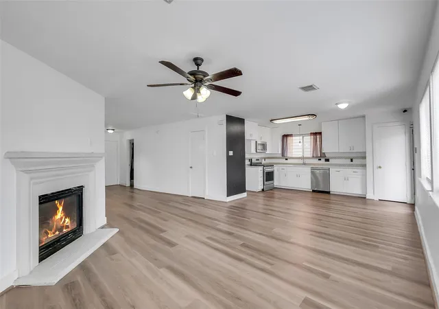 Photo 4 of Single family home for sale at 6243 Settlers Lake Cir W, Katy, TX 77449 | MLS# 98998261 | Listing updated on 2026-09-19