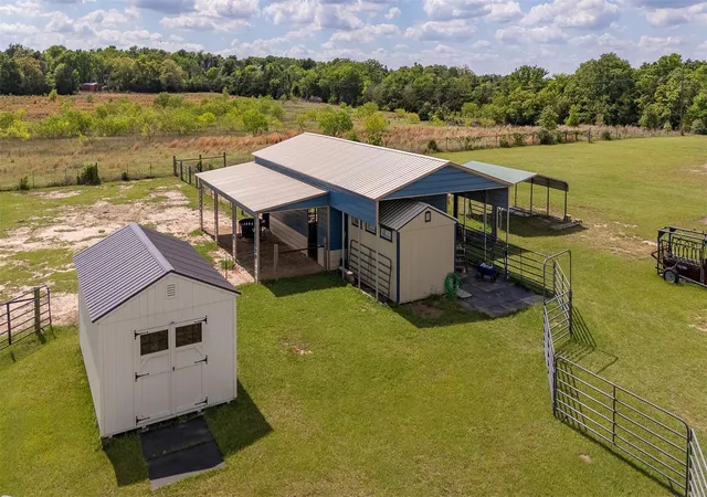 Photo 4 of Single family home for sale at 10976 Whiterock Rd, Bremond, TX 76629 | MLS# 24362807 | Listing updated on 2026-07-28