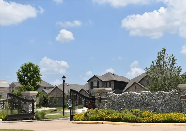 Photo 3 of Single family home for sale at 15414 Kirkdell Bnd Dr, Humble, TX 77346 | MLS# 40587998 | Listing updated on 2026-07-13