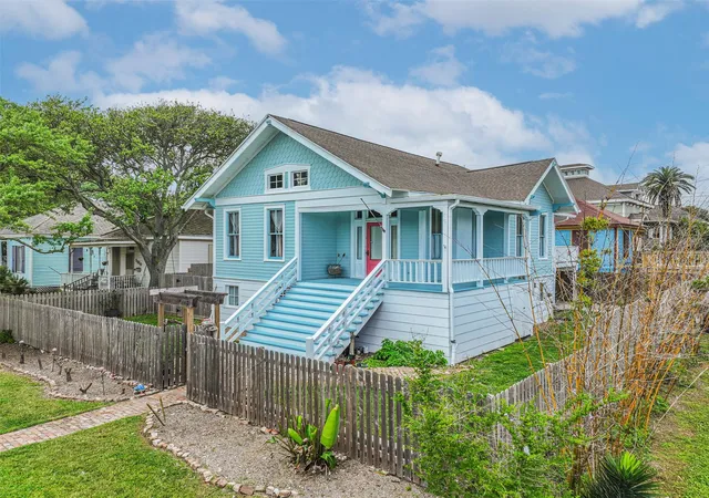 Photo 3 of Single family home for sale at 3002 Ave Q 1/2, Galveston, TX 77550 | MLS# 27198882 | Listing updated on 2026-07-24