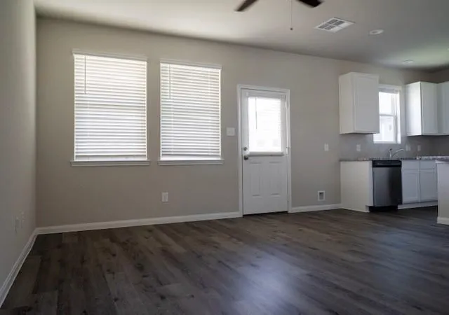 3rd image of 2533 Sturgeon Wy, Conroe, TX 77384 | MLS# 34397881