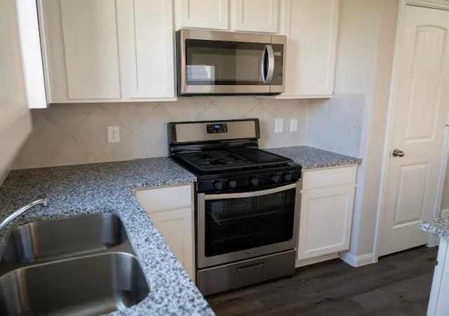 4th image of 2533 Sturgeon Wy, Conroe, TX 77384 | MLS# 34397881