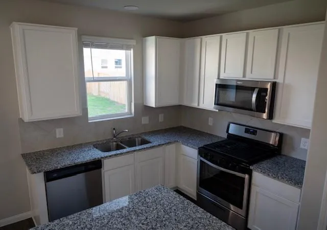 5th image of 2533 Sturgeon Wy, Conroe, TX 77384 | MLS# 34397881