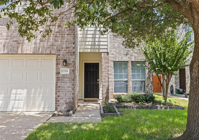 Photo 3 of Single family home for sale at 15518 Elm Leaf Pl, Cypress, TX 77429 | MLS# 92910097 | Listing updated on 2026-08-08