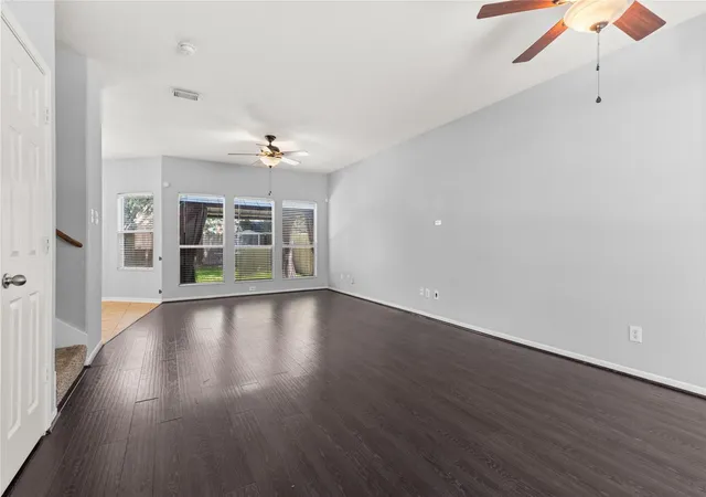 Photo 4 of Single family home for sale at 15518 Elm Leaf Pl, Cypress, TX 77429 | MLS# 92910097 | Listing updated on 2026-08-08
