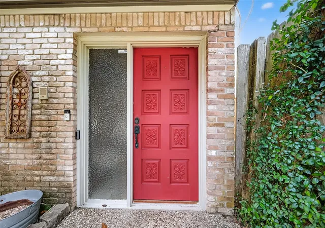 Homes for sale in Missouri City, TX | 2810 Quail Hollow Dr, Missouri City, TX 77459 | MLS# 39267410