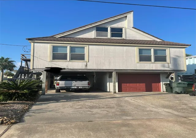 Photo 1 of Single family home for sale at 3710 Brewster Key Dr, Galveston, TX 77554 | MLS# 77109564 | Listing updated on 2026-06-20