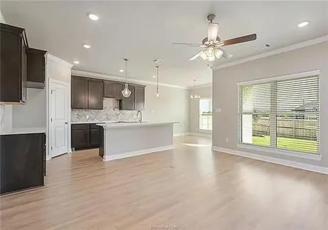 Photo 4 of Sale Pending at 6205 Daytona Dr, College Station, TX 77845 | MLS# 10272875 | Listing updated on 2026-10-08