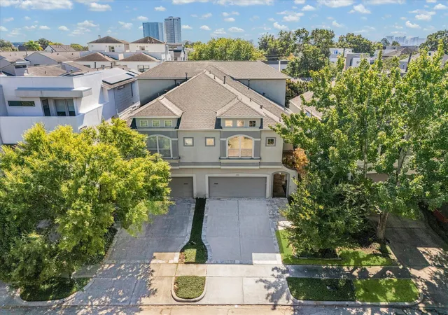 Photo 1 of Sale Pending at 1533 Nevada St, Houston, TX 77006 | MLS# 12954815 | Listing updated on 2026-09-01