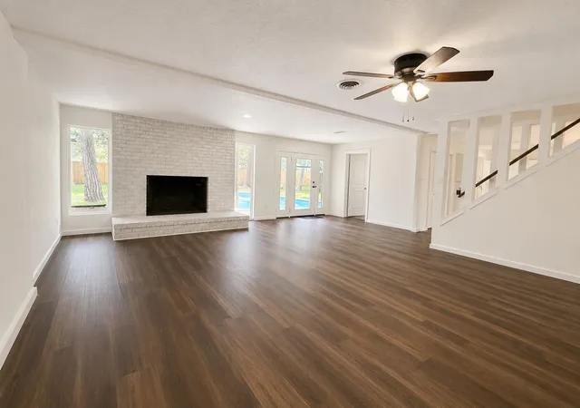 Photo 4 of Single family home for sale at 3004 Woodland Dr, Dickinson, TX 77539 | MLS# 92613009 | Listing updated on 2026-09-13