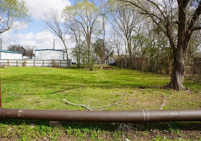 Photo 3 of Land for sale at 6310 Foster St, Houston, TX 77021 | MLS# 49383155 | Listing updated on 2026-04-14