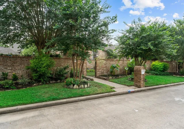 Homes for sale in Houston, TX | 5038 Huntwick Parc Ct, Houston, TX 77069 | MLS# 43922275