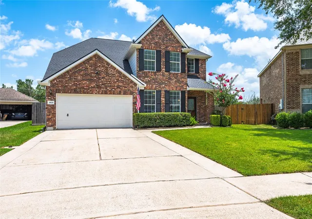 Photo 2 of Sale Pending at 3829 Houston Lake Dr, Pearland, TX 77581 | MLS# 29940906 | Listing updated on 2026-09-18