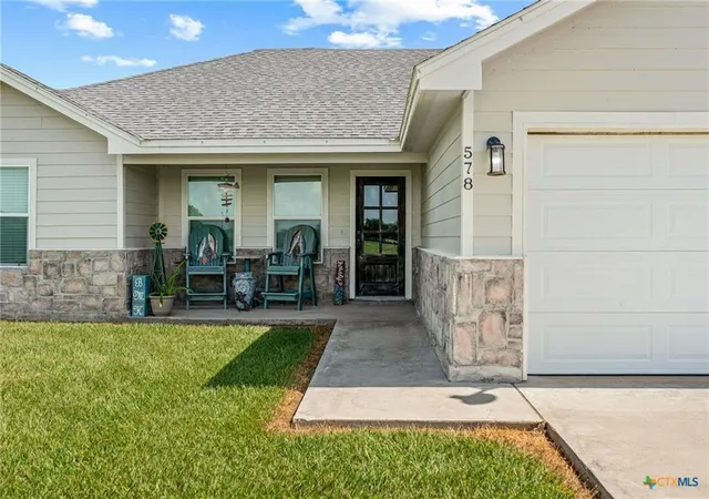 Photo 3 of Sale Pending at 578 Sunrise, Port Lavaca, TX 77979 | MLS# 2574617 | Listing updated on 2026-09-18