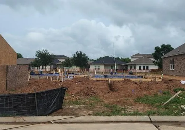 1st image of 119 Water Grass Trl, Clute, TX 77531 | MLS# 36118160